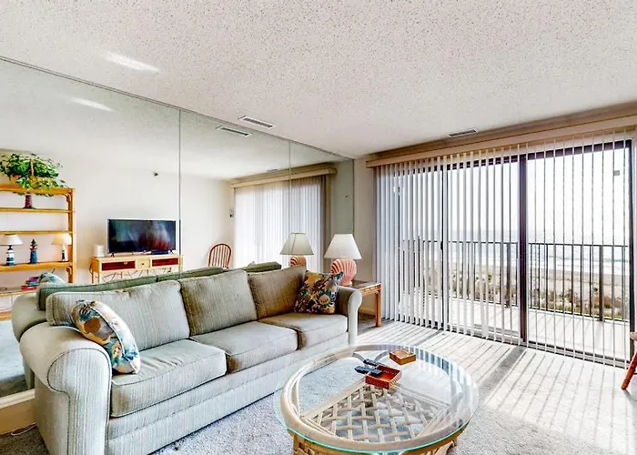 Sandy Square 305 Holiday home *